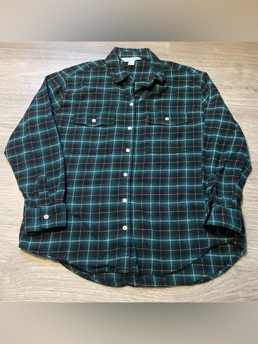 Old Navy Women’s Medium Green Plaid Flannel Button-Up Boyfriend Shirt Swiftie